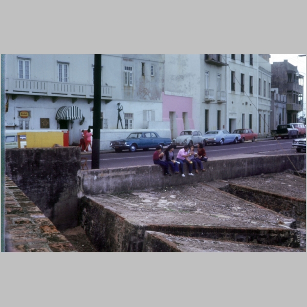 17-076.jpg