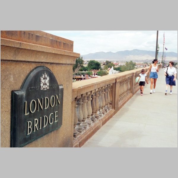 1992-0527-5-34.jpg