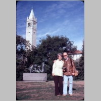 1977-12-17-parents-berkeleycampanile.jpg