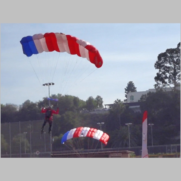 20181110-184-Parachute-798.jpg